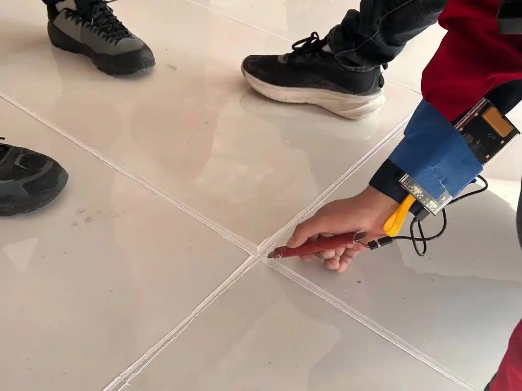 瓷砖